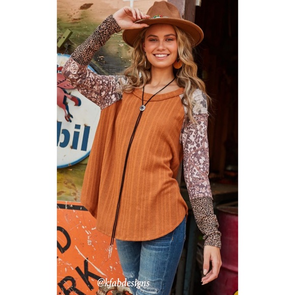 ❤️LAST 1! Contrast Detail Super Soft Relaxed Fit Raglan Sleeve Top! - Picture 6 of 8